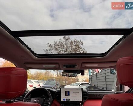 Серый Тойота Секвойя, объемом двигателя 3.45 л и пробегом 34 тыс. км за 109900 $, фото 19 на Automoto.ua