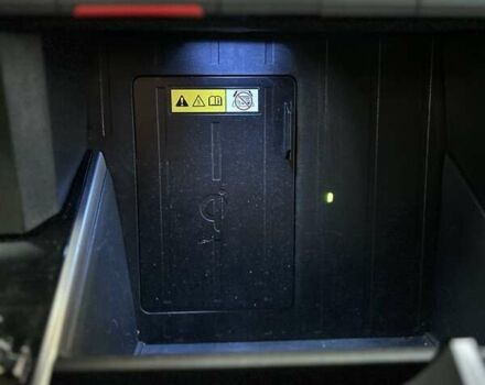 Серый Тойота Секвойя, объемом двигателя 3.45 л и пробегом 3 тыс. км за 105000 $, фото 29 на Automoto.ua