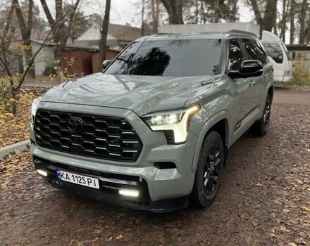 Серый Тойота Секвойя, объемом двигателя 3.45 л и пробегом 3 тыс. км за 105000 $, фото 7 на Automoto.ua