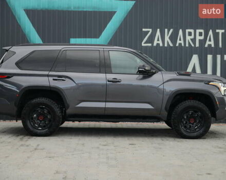 Серый Тойота Секвойя, объемом двигателя 3.45 л и пробегом 35 тыс. км за 137337 $, фото 12 на Automoto.ua