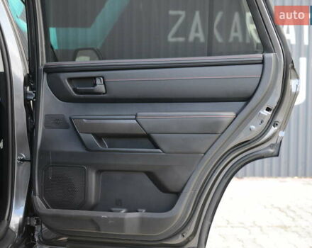 Серый Тойота Секвойя, объемом двигателя 3.45 л и пробегом 35 тыс. км за 137337 $, фото 39 на Automoto.ua