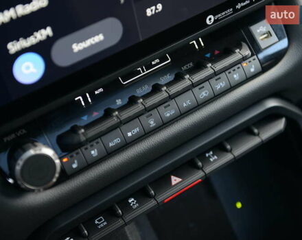 Серый Тойота Секвойя, объемом двигателя 3.45 л и пробегом 35 тыс. км за 137337 $, фото 30 на Automoto.ua