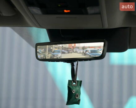 Серый Тойота Секвойя, объемом двигателя 3.45 л и пробегом 35 тыс. км за 137337 $, фото 45 на Automoto.ua