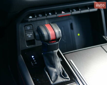 Серый Тойота Секвойя, объемом двигателя 3.45 л и пробегом 35 тыс. км за 137337 $, фото 25 на Automoto.ua