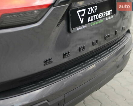 Серый Тойота Секвойя, объемом двигателя 3.45 л и пробегом 35 тыс. км за 137337 $, фото 9 на Automoto.ua