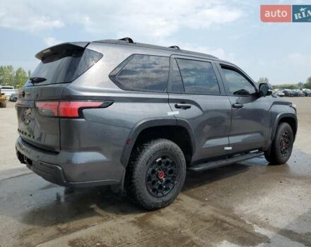 Серый Тойота Секвойя, объемом двигателя 0 л и пробегом 52 тыс. км за 91000 $, фото 2 на Automoto.ua