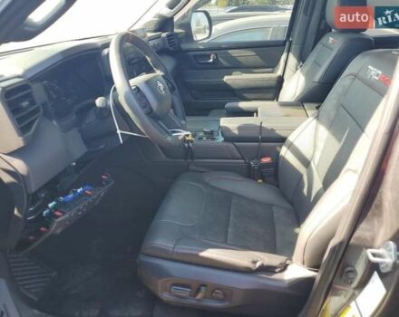 Серый Тойота Секвойя, объемом двигателя 0 л и пробегом 52 тыс. км за 91000 $, фото 6 на Automoto.ua