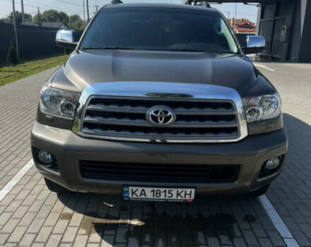 Сірий Тойота Секвойя, об'ємом двигуна 5.66 л та пробігом 222 тис. км за 32000 $, фото 1 на Automoto.ua