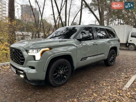 Серый Тойота Секвойя, объемом двигателя 3.45 л и пробегом 3 тыс. км за 105000 $, фото 1 на Automoto.ua