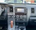 Синий Тойота Секвойя, объемом двигателя 5.7 л и пробегом 127 тыс. км за 47000 $, фото 29 на Automoto.ua