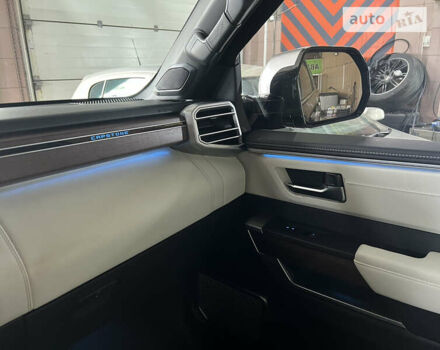 Синий Тойота Секвойя, объемом двигателя 3.45 л и пробегом 13 тыс. км за 97000 $, фото 8 на Automoto.ua