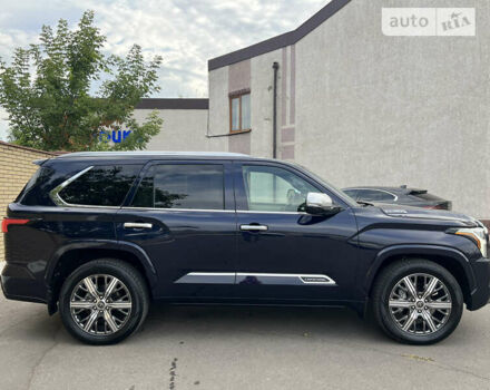 Синий Тойота Секвойя, объемом двигателя 3.45 л и пробегом 13 тыс. км за 97000 $, фото 1 на Automoto.ua