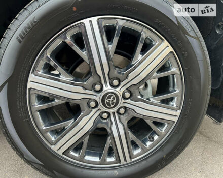 Синий Тойота Секвойя, объемом двигателя 3.45 л и пробегом 13 тыс. км за 97000 $, фото 19 на Automoto.ua