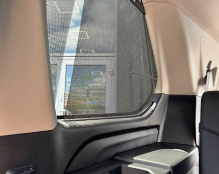 Синий Тойота Секвойя, объемом двигателя 3.45 л и пробегом 6 тыс. км за 114900 $, фото 45 на Automoto.ua