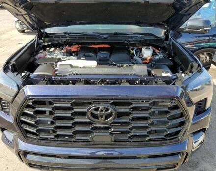 Синий Тойота Секвойя, объемом двигателя 3.4 л и пробегом 1 тыс. км за 58500 $, фото 6 на Automoto.ua