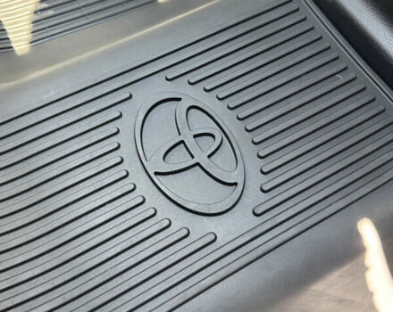 Синий Тойота Секвойя, объемом двигателя 3.45 л и пробегом 6 тыс. км за 114900 $, фото 43 на Automoto.ua