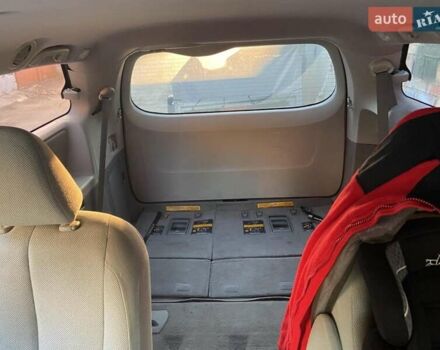 Белый Тойота Сиенна, объемом двигателя 2.67 л и пробегом 212 тыс. км за 11500 $, фото 14 на Automoto.ua