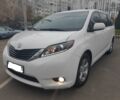 Белый Тойота Сиенна, объемом двигателя 2.7 л и пробегом 132 тыс. км за 15300 $, фото 1 на Automoto.ua