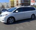 Білий Тойота Сієнна, об'ємом двигуна 3.5 л та пробігом 305 тис. км за 20000 $, фото 1 на Automoto.ua