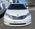 Білий Тойота Сієнна, об'ємом двигуна 3.5 л та пробігом 305 тис. км за 18500 $, фото 5 на Automoto.ua