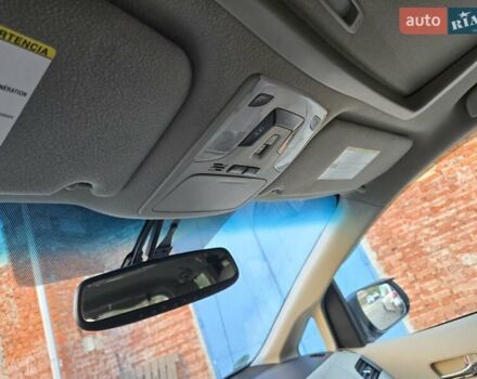 Білий Тойота Сієнна, об'ємом двигуна 3.5 л та пробігом 290 тис. км за 14000 $, фото 15 на Automoto.ua