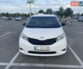 Белый Тойота Сиенна, объемом двигателя 3.5 л и пробегом 225 тыс. км за 13900 $, фото 7 на Automoto.ua