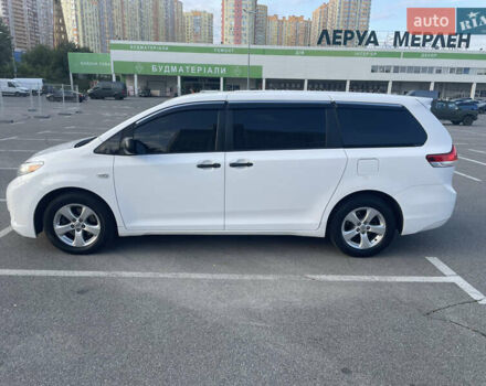 Белый Тойота Сиенна, объемом двигателя 3.5 л и пробегом 225 тыс. км за 13900 $, фото 5 на Automoto.ua