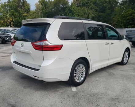 Белый Тойота Сиенна, объемом двигателя 3.5 л и пробегом 78 тыс. км за 13600 $, фото 3 на Automoto.ua