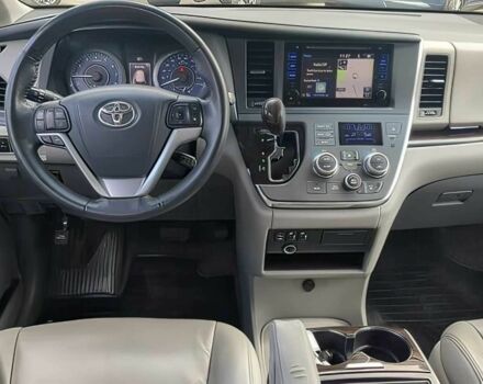 Белый Тойота Сиенна, объемом двигателя 3.5 л и пробегом 78 тыс. км за 13600 $, фото 7 на Automoto.ua