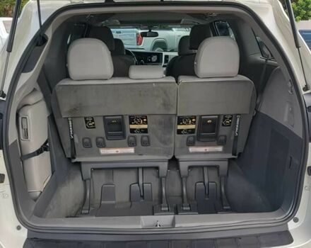 Белый Тойота Сиенна, объемом двигателя 3.5 л и пробегом 78 тыс. км за 13600 $, фото 12 на Automoto.ua