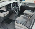 Белый Тойота Сиенна, объемом двигателя 3.46 л и пробегом 218 тыс. км за 14000 $, фото 8 на Automoto.ua