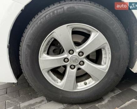 Белый Тойота Сиенна, объемом двигателя 3.5 л и пробегом 219 тыс. км за 15700 $, фото 11 на Automoto.ua