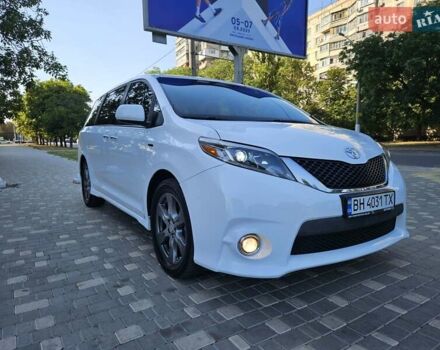 Белый Тойота Сиенна, объемом двигателя 3.5 л и пробегом 140 тыс. км за 18999 $, фото 16 на Automoto.ua
