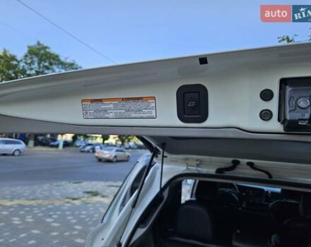 Белый Тойота Сиенна, объемом двигателя 3.5 л и пробегом 140 тыс. км за 18999 $, фото 45 на Automoto.ua