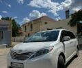 Білий Тойота Сієнна, об'ємом двигуна 3.5 л та пробігом 215 тис. км за 19800 $, фото 1 на Automoto.ua