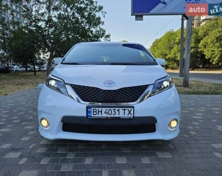 Белый Тойота Сиенна, объемом двигателя 3.5 л и пробегом 140 тыс. км за 18999 $, фото 12 на Automoto.ua