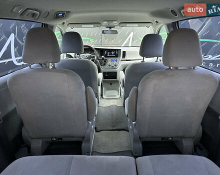 Білий Тойота Сієнна, об'ємом двигуна 3.46 л та пробігом 221 тис. км за 15500 $, фото 28 на Automoto.ua
