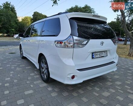 Белый Тойота Сиенна, объемом двигателя 3.5 л и пробегом 140 тыс. км за 18999 $, фото 18 на Automoto.ua