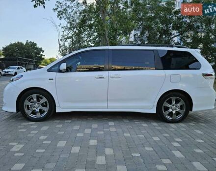 Белый Тойота Сиенна, объемом двигателя 3.5 л и пробегом 140 тыс. км за 18999 $, фото 9 на Automoto.ua