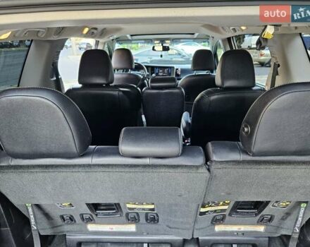 Белый Тойота Сиенна, объемом двигателя 3.5 л и пробегом 140 тыс. км за 18999 $, фото 46 на Automoto.ua