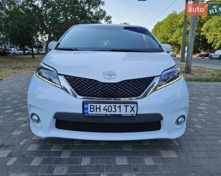 Белый Тойота Сиенна, объемом двигателя 3.5 л и пробегом 140 тыс. км за 18999 $, фото 13 на Automoto.ua