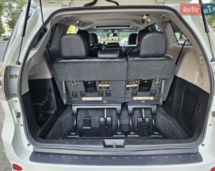 Белый Тойота Сиенна, объемом двигателя 3.5 л и пробегом 140 тыс. км за 18999 $, фото 48 на Automoto.ua