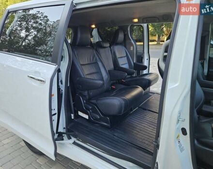 Белый Тойота Сиенна, объемом двигателя 3.5 л и пробегом 140 тыс. км за 18999 $, фото 35 на Automoto.ua