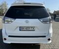 Білий Тойота Сієнна, об'ємом двигуна 3.5 л та пробігом 139 тис. км за 19300 $, фото 5 на Automoto.ua