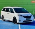 Белый Тойота Сиенна, объемом двигателя 3.46 л и пробегом 169 тыс. км за 17999 $, фото 1 на Automoto.ua