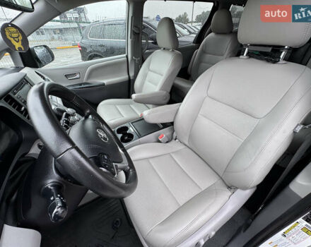 Білий Тойота Сієнна, об'ємом двигуна 3.46 л та пробігом 124 тис. км за 24990 $, фото 18 на Automoto.ua