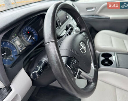 Білий Тойота Сієнна, об'ємом двигуна 3.46 л та пробігом 124 тис. км за 24990 $, фото 13 на Automoto.ua