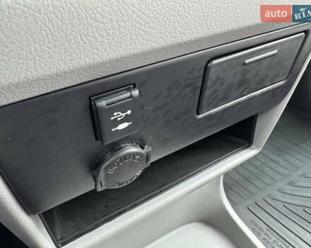 Білий Тойота Сієнна, об'ємом двигуна 3.46 л та пробігом 124 тис. км за 24990 $, фото 23 на Automoto.ua