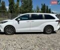 Белый Тойота Сиенна, объемом двигателя 2.49 л и пробегом 59 тыс. км за 44800 $, фото 1 на Automoto.ua