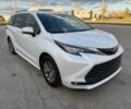 Білий Тойота Сієнна, об'ємом двигуна 2.5 л та пробігом 11 тис. км за 28000 $, фото 1 на Automoto.ua